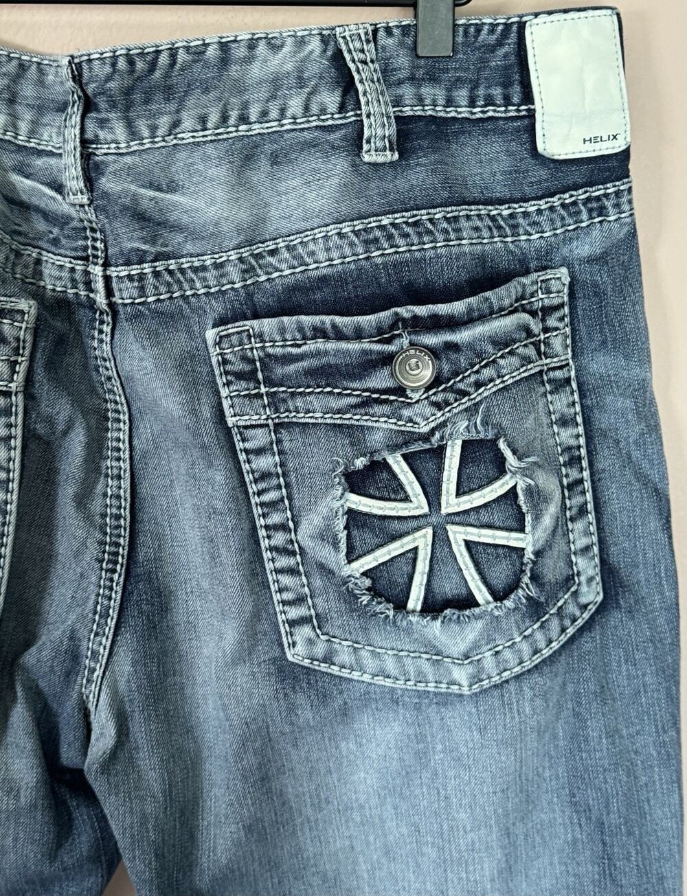 Helix Jeans Men's 38x 30 Blue Dark Wash Distressed Straight Cut Vintage Grunge